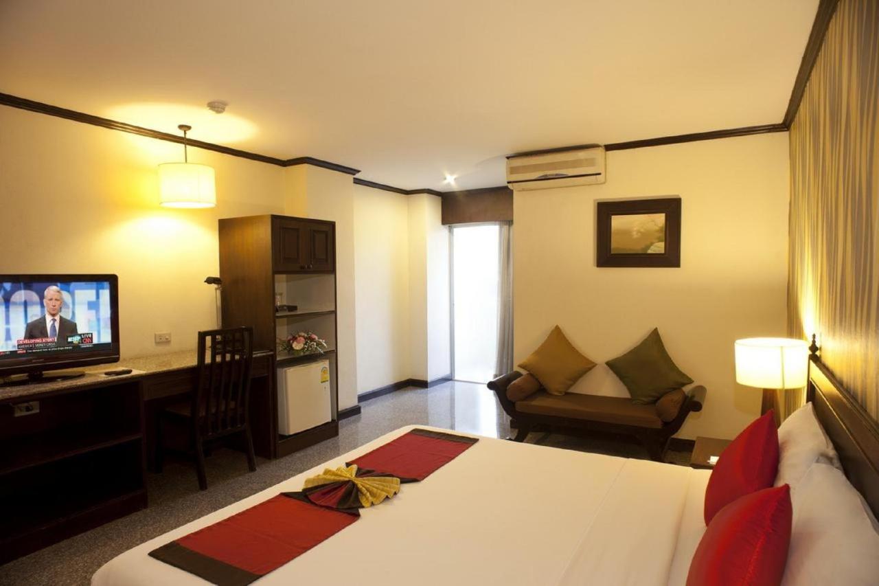 Royal Peninsula Hotel Chiangmai Чиангмай Екстериор снимка
