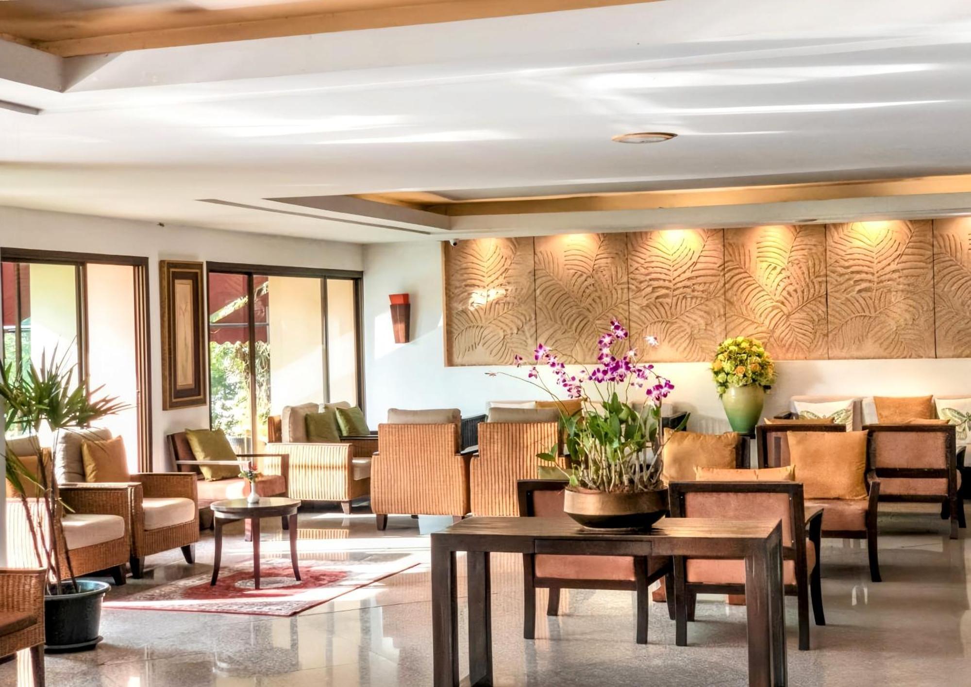 Royal Peninsula Hotel Chiangmai Чиангмай Екстериор снимка