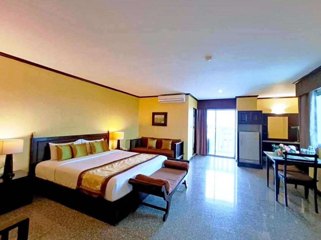Royal Peninsula Hotel Chiangmai Чиангмай Екстериор снимка