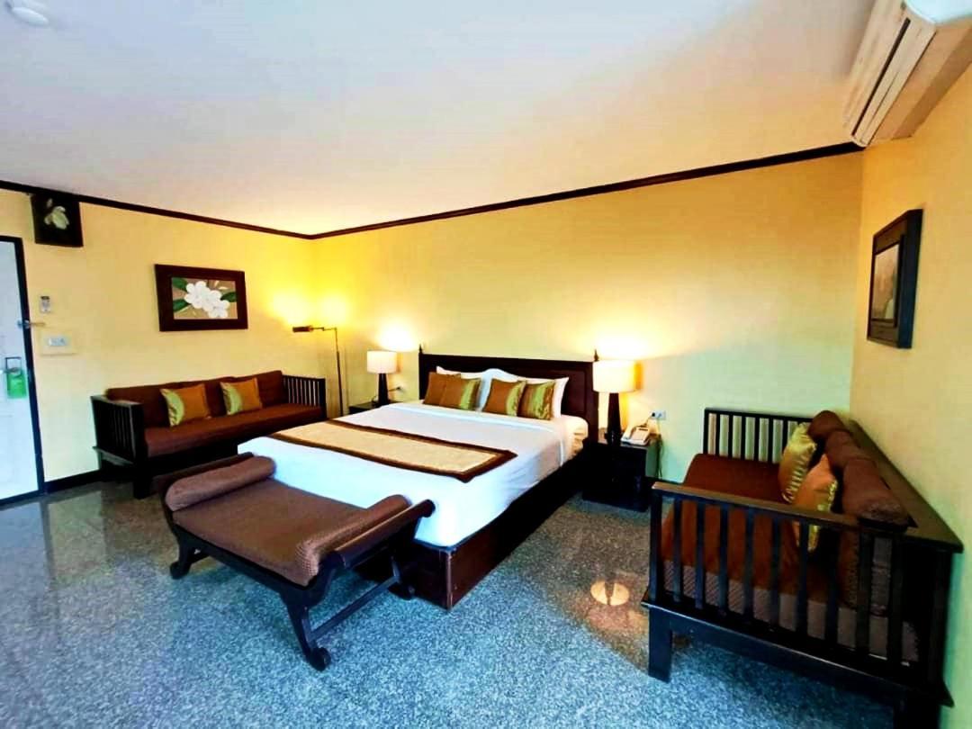 Royal Peninsula Hotel Chiangmai Чиангмай Екстериор снимка