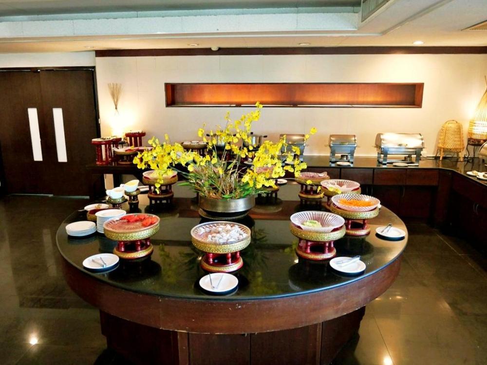 Royal Peninsula Hotel Chiangmai Чиангмай Екстериор снимка
