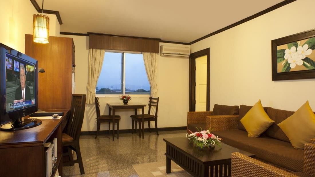 Royal Peninsula Hotel Chiangmai Чиангмай Екстериор снимка